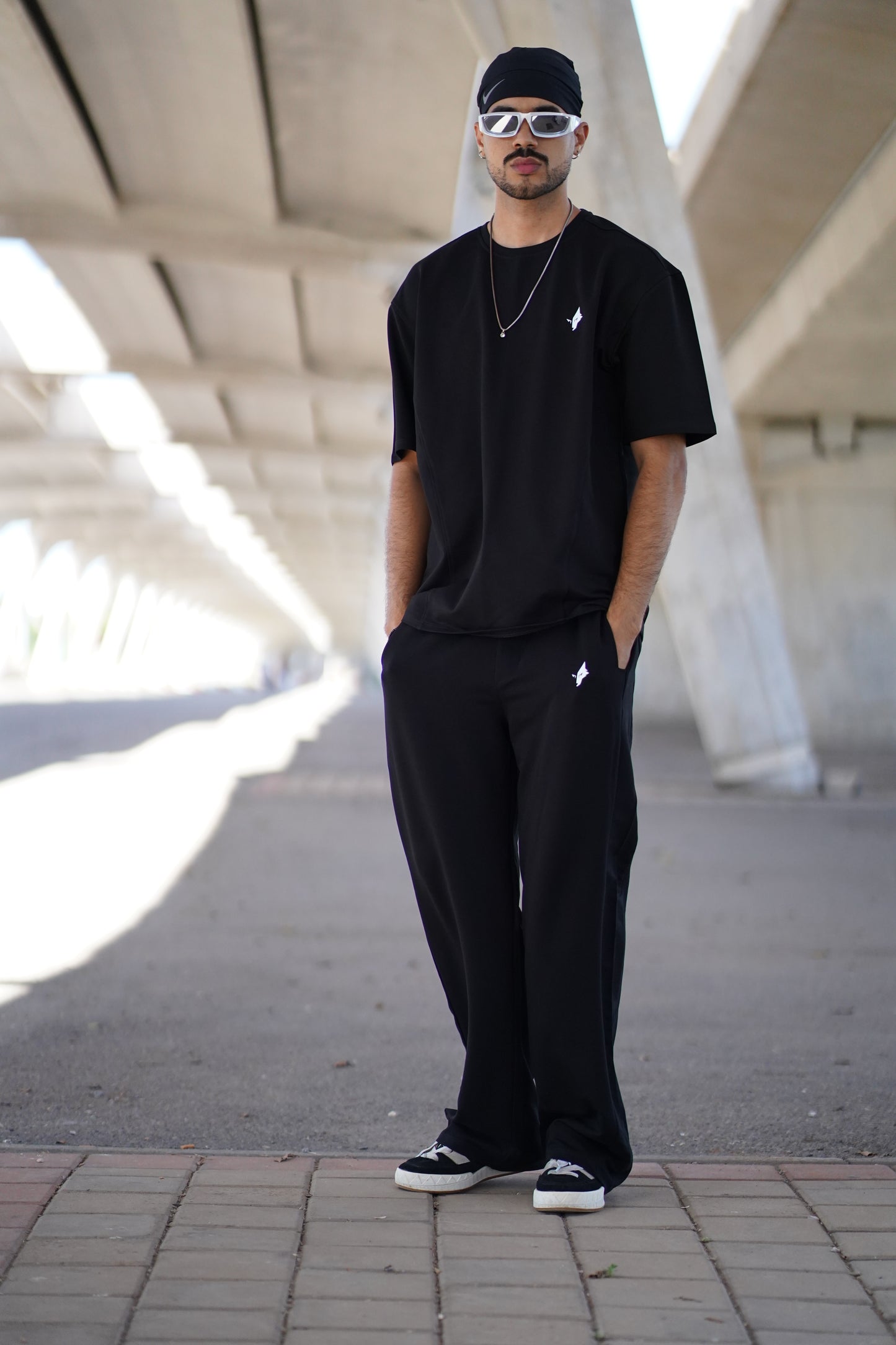 THE WOLFZ T-SHIRT & PANT BULK ESSENTIAL