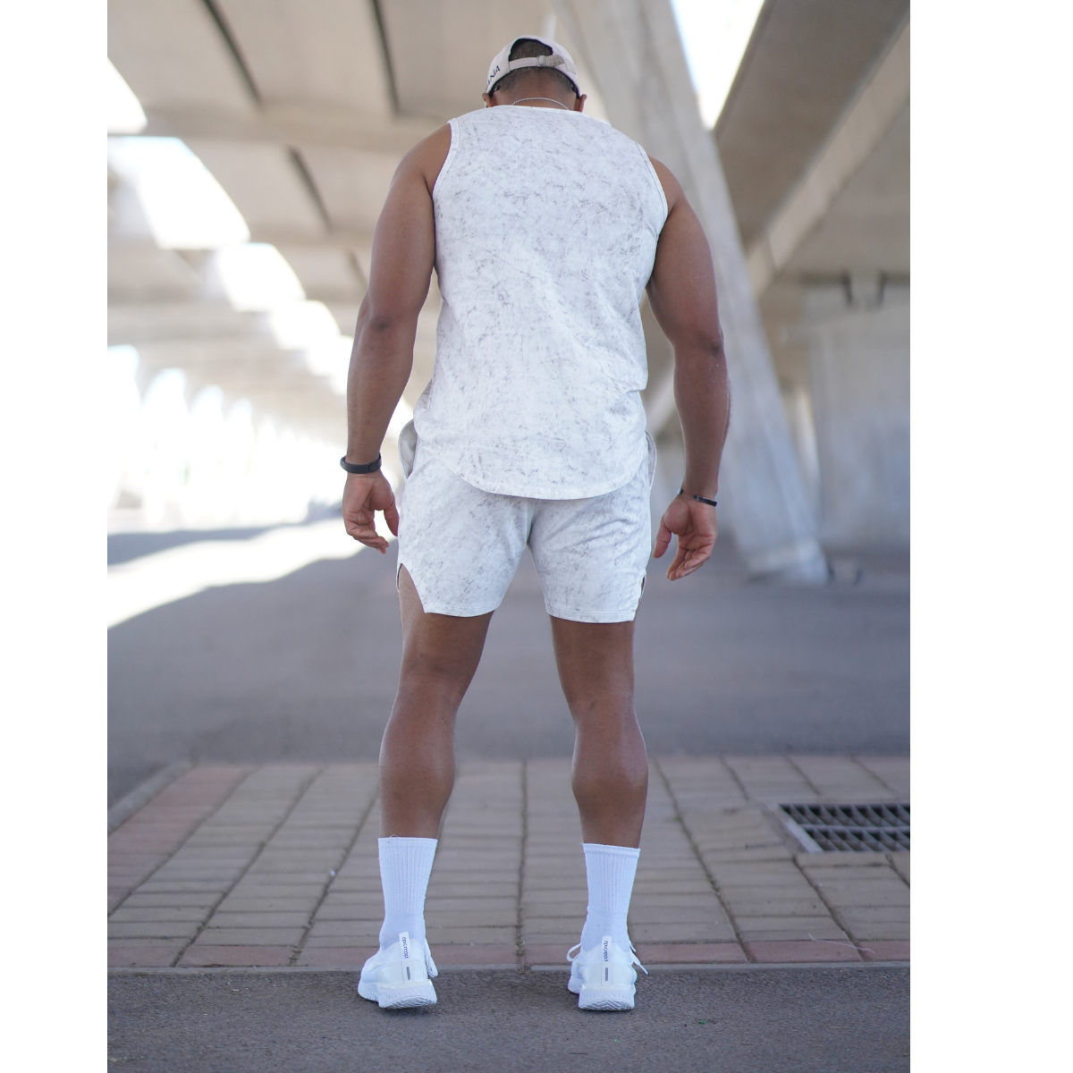 THE WOLFZ SHORT ARCTIC MARBLE EDITION